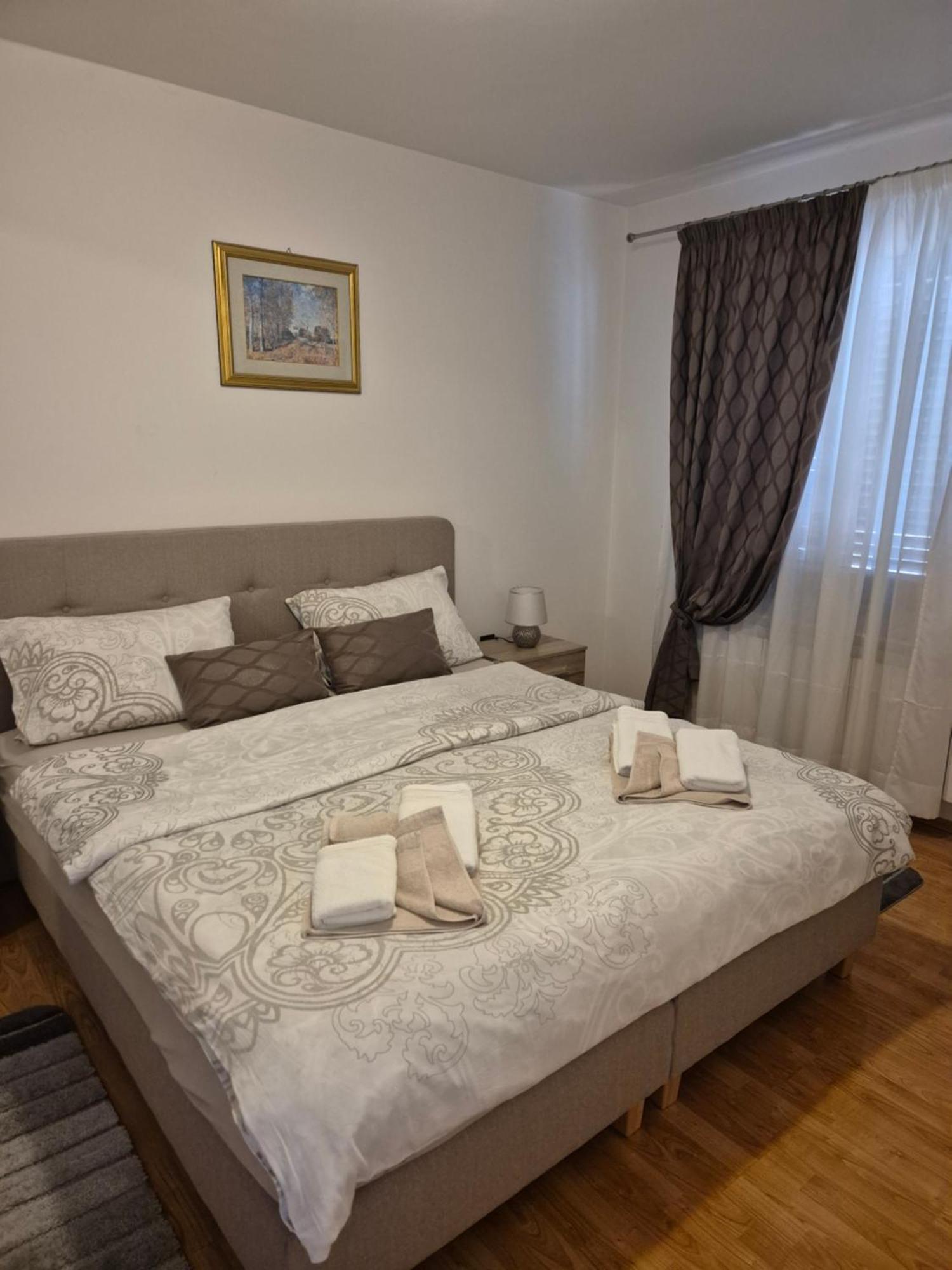 ורסאר Apartments Antolovic מראה חיצוני תמונה