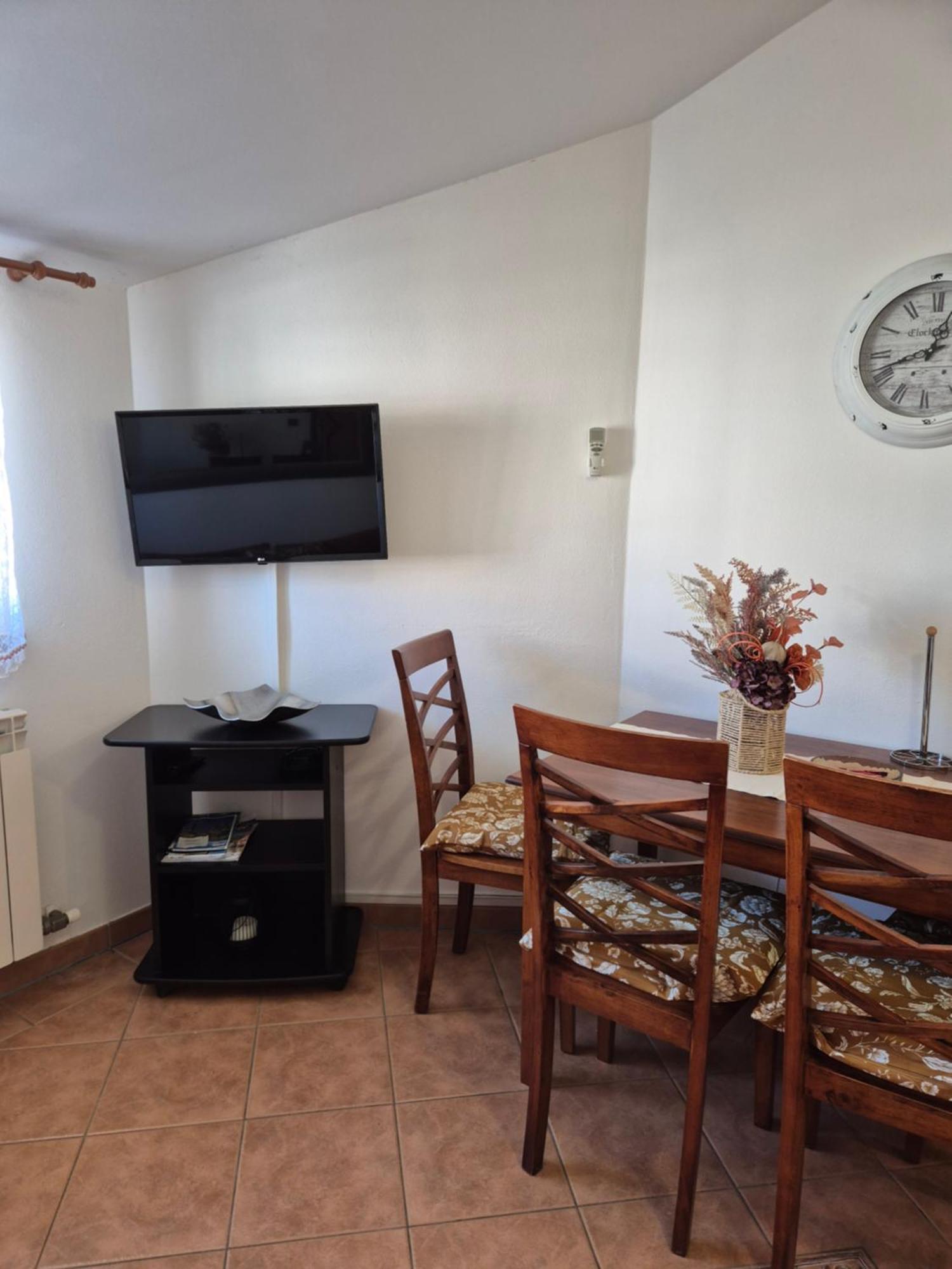 ורסאר Apartments Antolovic מראה חיצוני תמונה