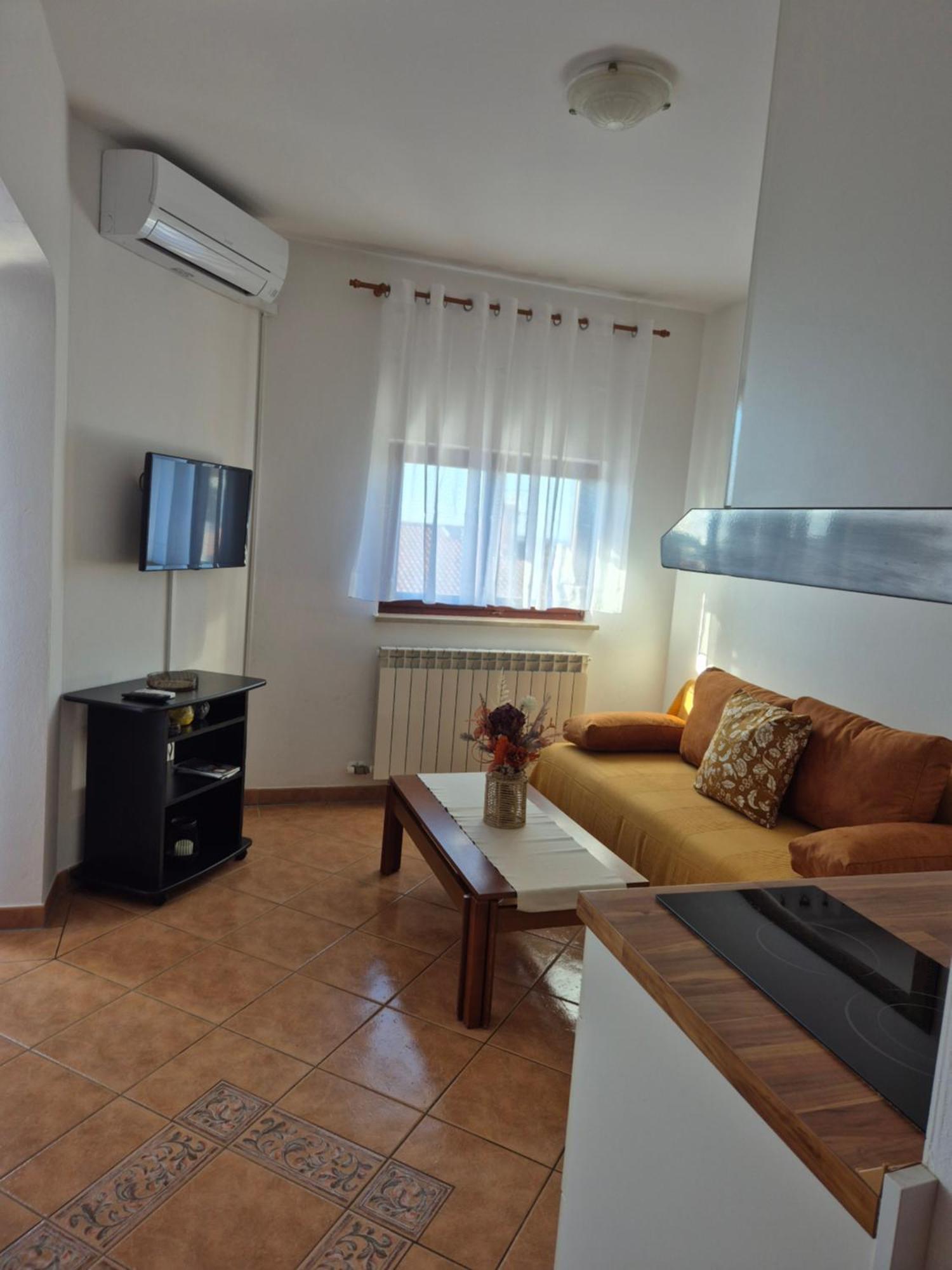 ורסאר Apartments Antolovic מראה חיצוני תמונה