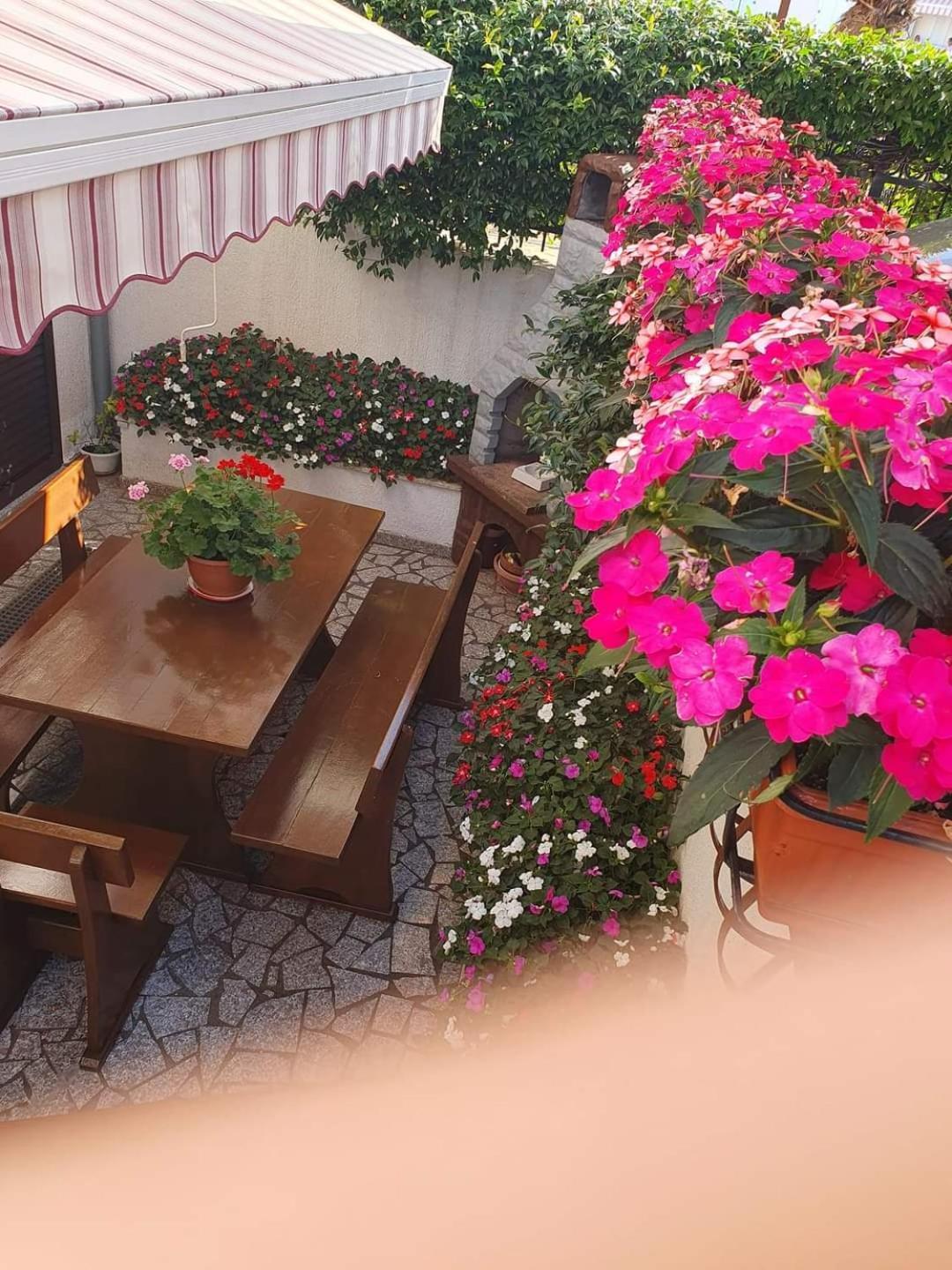 ורסאר Apartments Antolovic מראה חיצוני תמונה